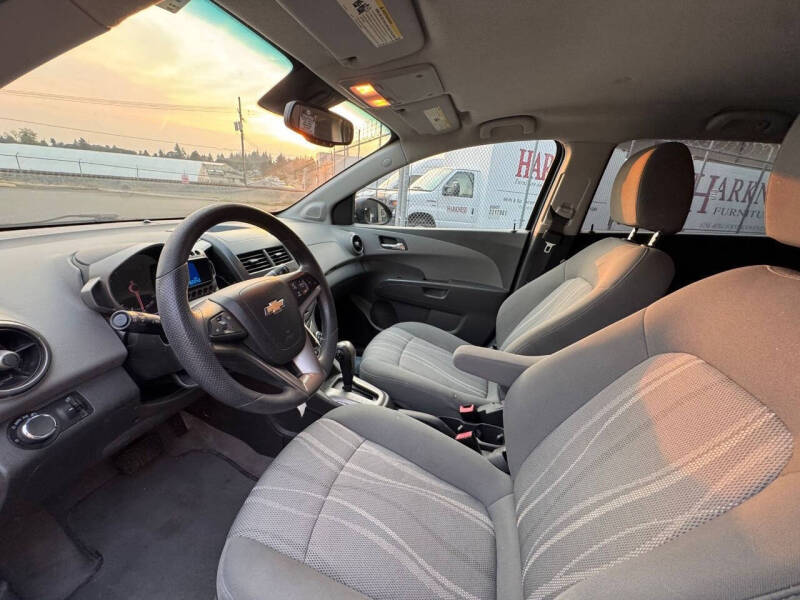 2013 Chevrolet Sonic LT Auto