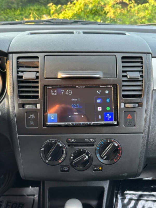 2012 Nissan Versa 1.8 S