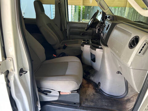 2014 Ford E-Series E-350 SD XLT
