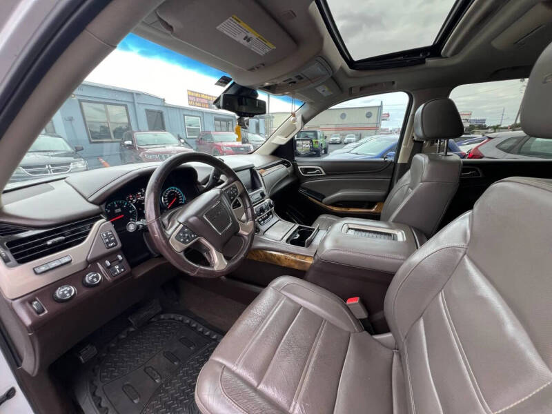 2017 GMC Yukon Denali