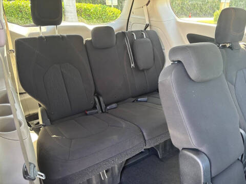 2017 Chrysler Pacifica Touring