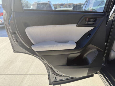 2015 Subaru Forester 2.5i