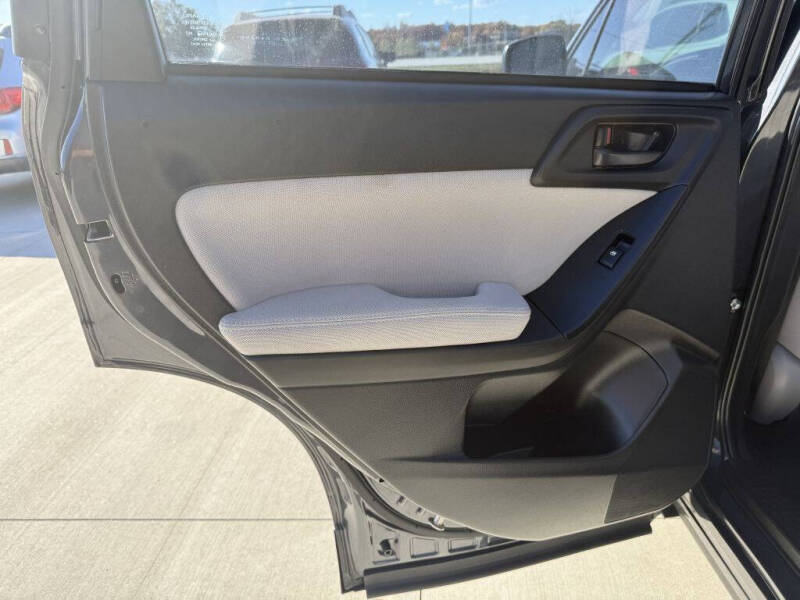 2015 Subaru Forester 2.5i