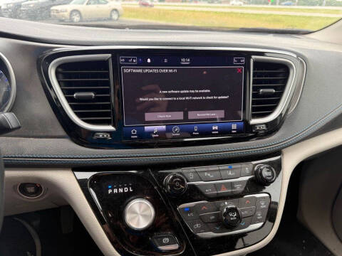 2021 Chrysler Pacifica Touring