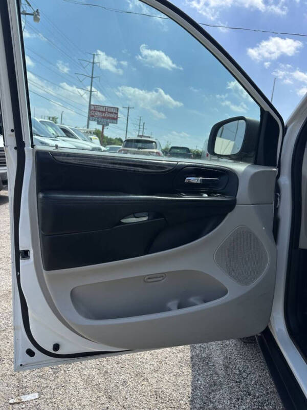 2011 Dodge Grand Caravan C/V