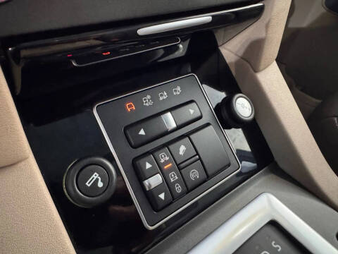 2016 Land Rover LR4 HSE LUX