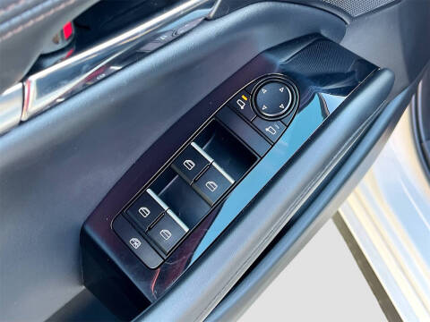 2024 Mazda Mazda3 Hatchback 2.5 S Preferred