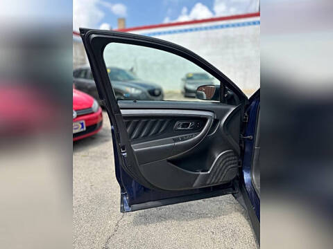 2011 Ford Taurus SEL