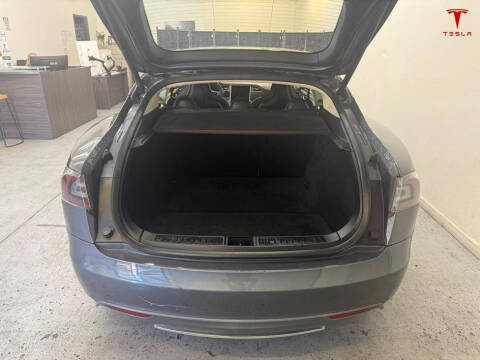 2013 Tesla Model S Performance