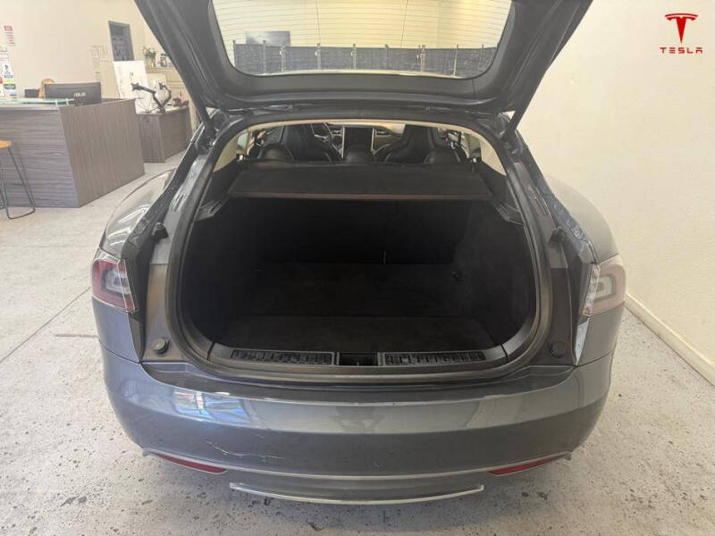 2013 Tesla Model S Performance