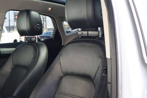 2020 Jaguar E-PACE P250 SE