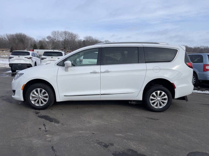 2019 Chrysler Pacifica Touring L