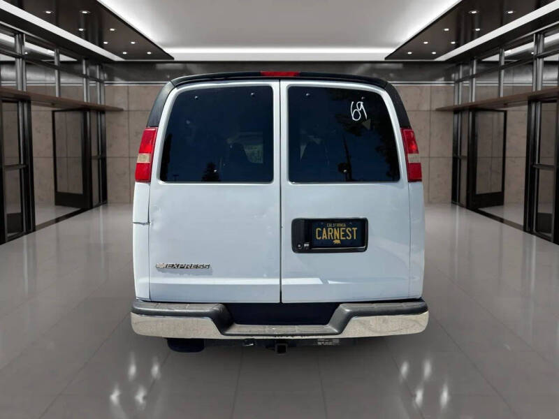 2017 Chevrolet Express LT 3500