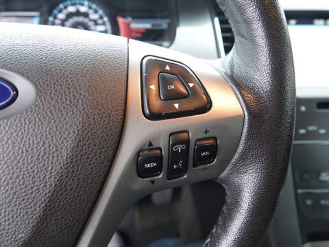 2017 Ford Taurus SEL