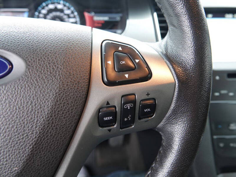 2017 Ford Taurus SEL