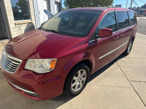 2012 Chrysler Town and Country for sale at BEAR CREEK AUTO SALES in Spring Valley MN