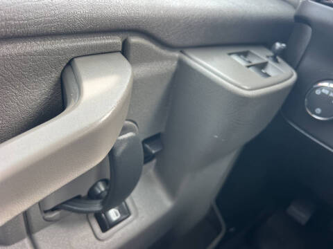 2024 GMC Savana 2500