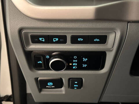 2023 Ford F-150 Lightning XLT