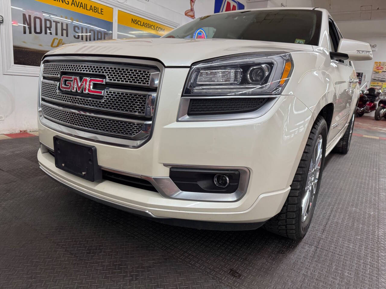 2014 GMC Acadia 8