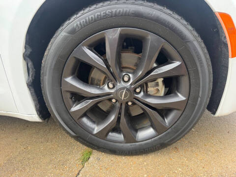 2019 Chrysler Pacifica Touring Plus