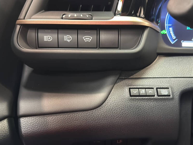 2025 Toyota Crown Signia Limited