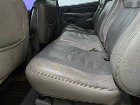 2002 GMC Yukon XL Denali