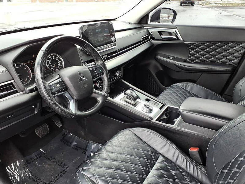 2022 Mitsubishi Outlander SEL