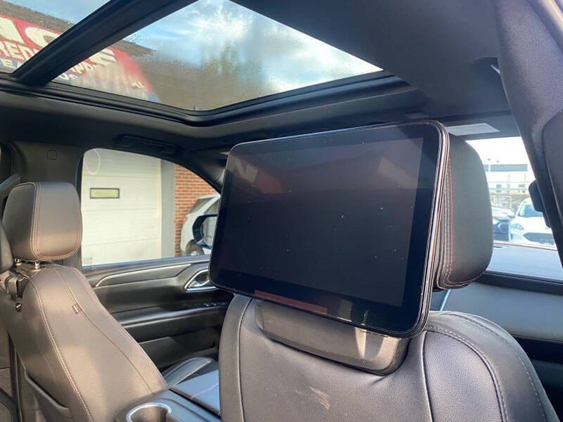 2021 Chevrolet Suburban RST