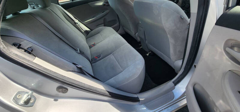 2012 Toyota Corolla LE