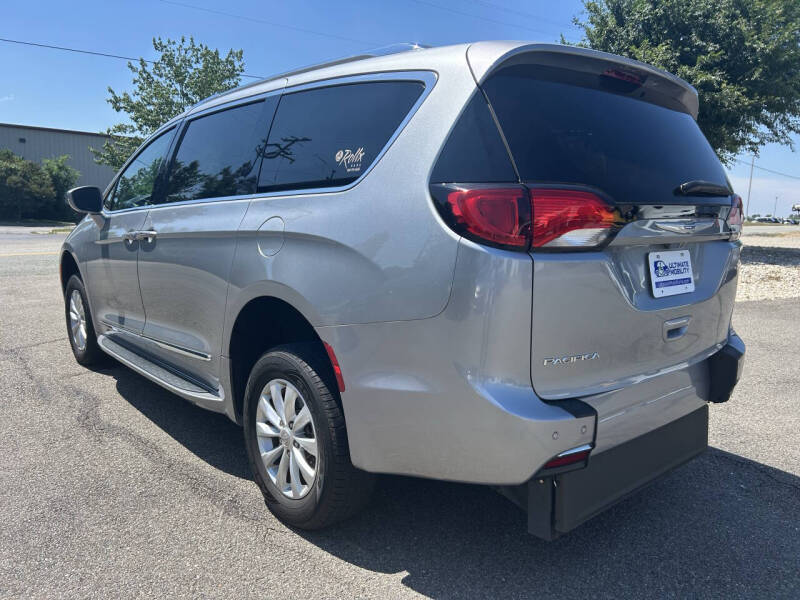 2019 Chrysler Pacifica Touring L