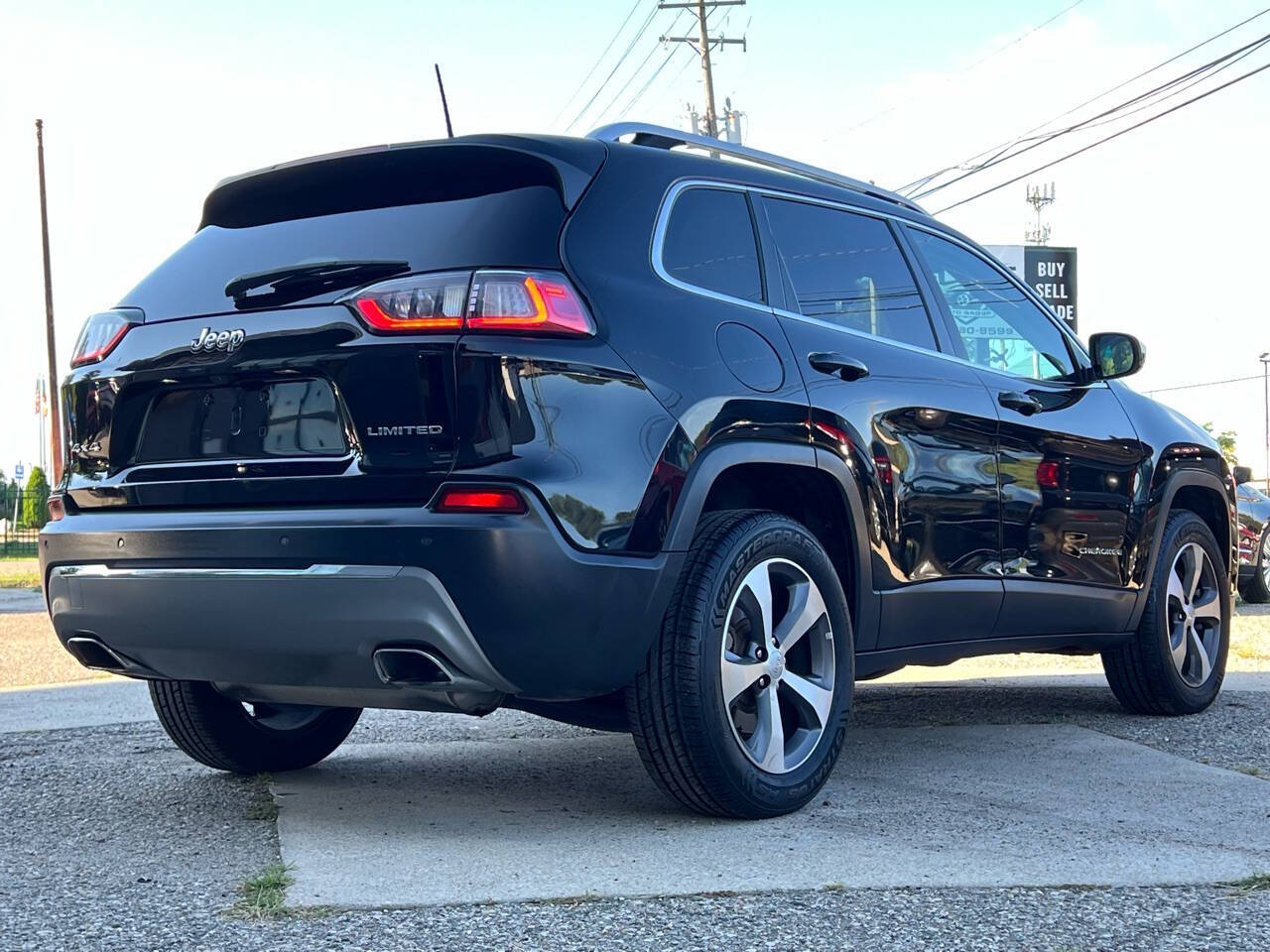 2020 Jeep Cherokee for sale at Spartan Elite Auto Group LLC in Lansing, MI