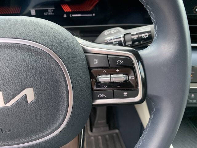 2025 Kia Carnival EX