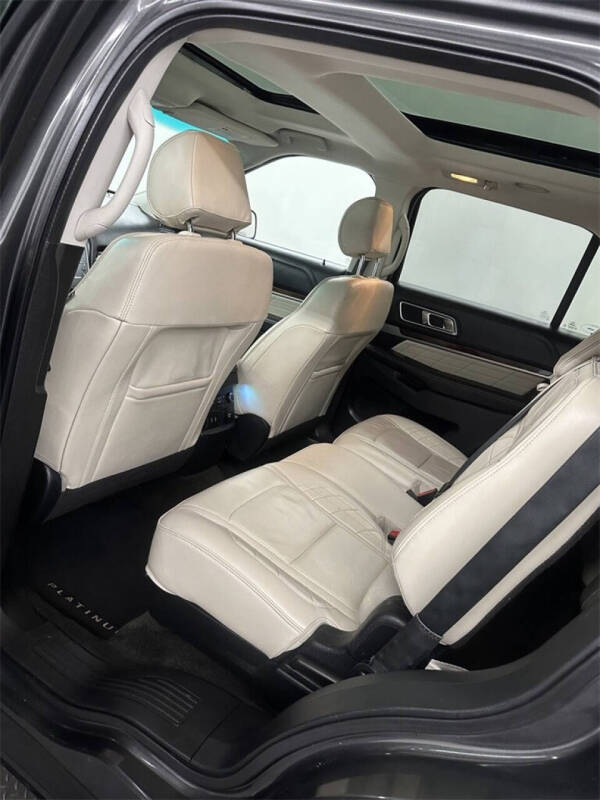 2016 Ford Explorer Platinum