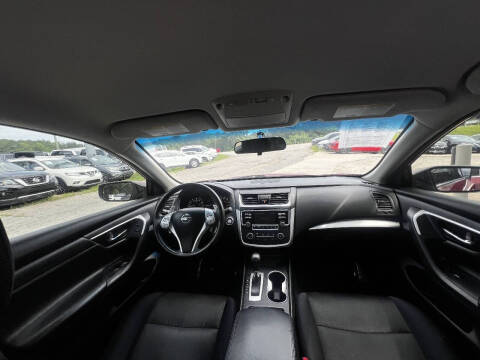 2017 Nissan Altima 2.5 SR