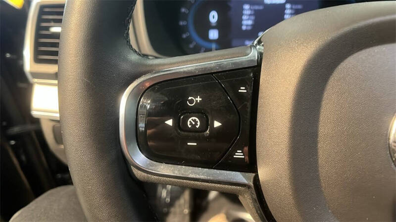 2024 Volvo XC90 B5 Core Bright Theme