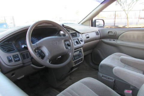 2002 Toyota Sienna CE