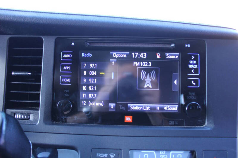 2015 Toyota Sienna