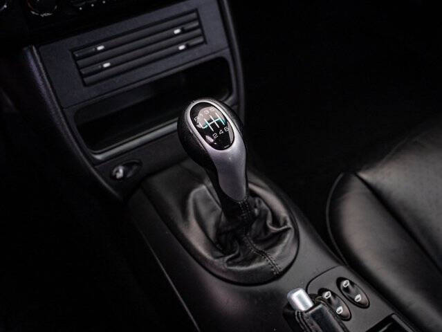 2004 Porsche 911 Carrera 4