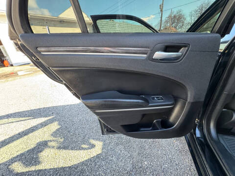 2019 Chrysler 300 Touring