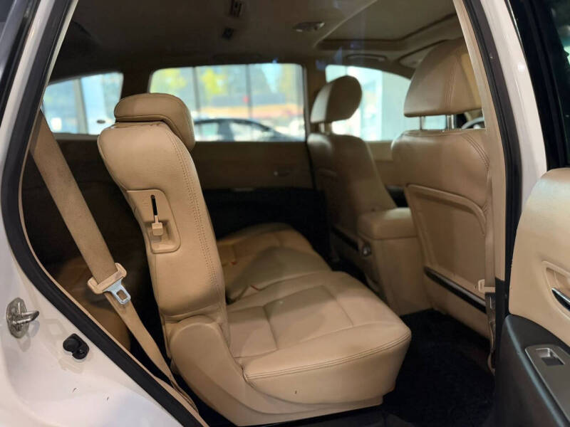 2008 Subaru Tribeca Ltd. 7-Pass.