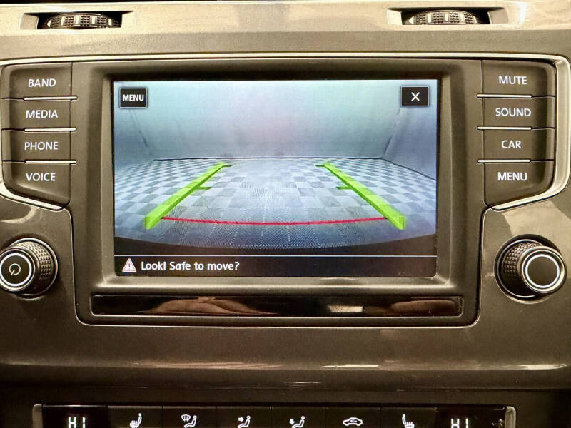 2016 Volkswagen e-Golf SE