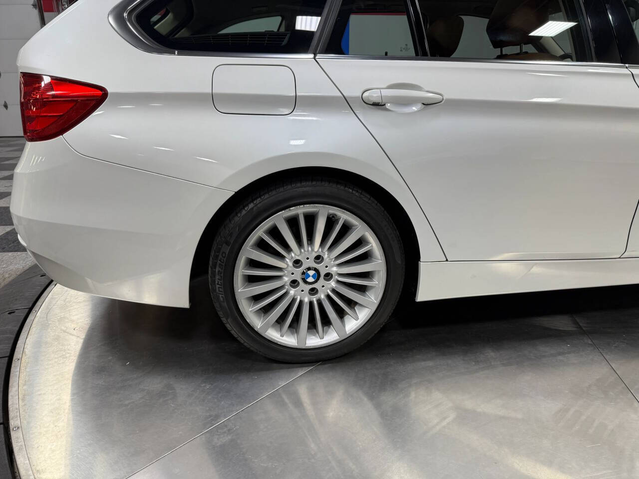 2014 BMW 3 Series 114