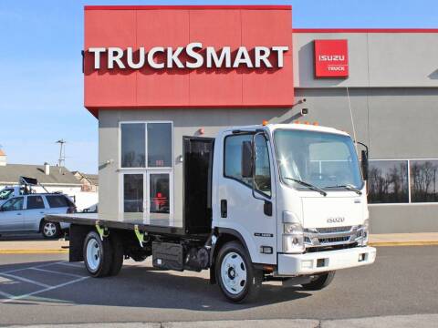 2024 Isuzu NRR for sale at Trucksmart Isuzu in Morrisville PA