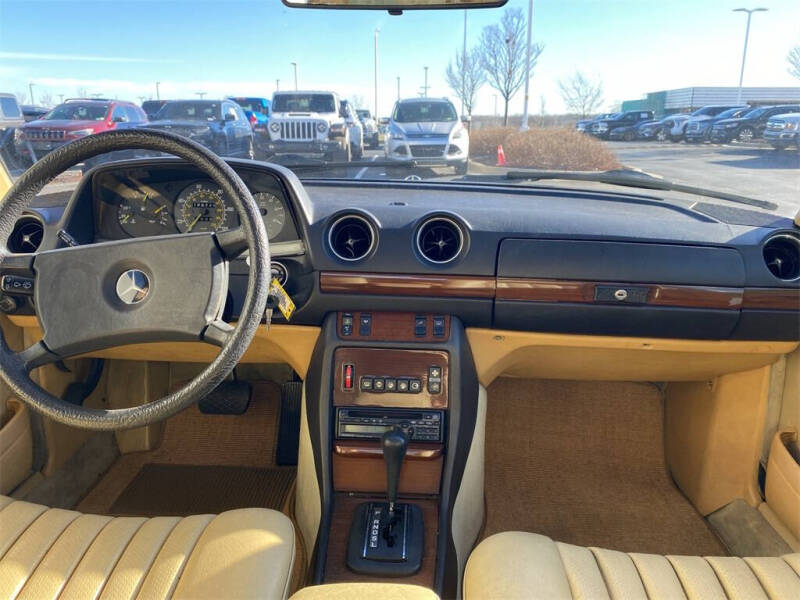 1985 Mercedes-Benz 300-Class 300 D