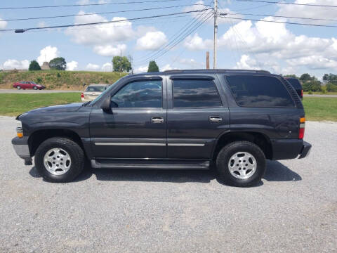 2005 Chevrolet Tahoe for sale at CAR-MART AUTO SALES in Maryville TN