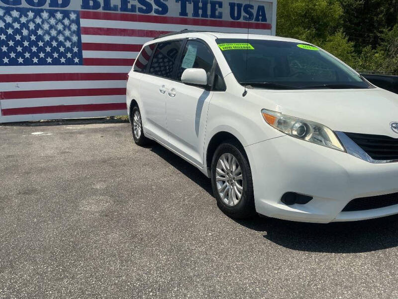 2012 Toyota Sienna