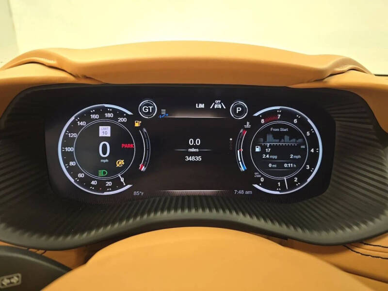 2021 Aston Martin DBX
