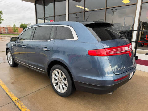 2018 Lincoln MKT Reserve