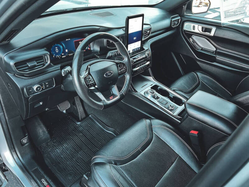 2021 Ford Explorer ST