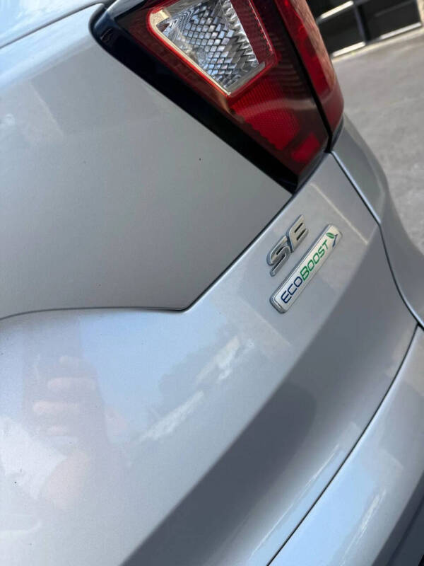 2019 Ford Escape SE